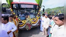Tirumala 32 Electric Buses: తిరుమల వెళ్లే భక్తులకు భారీ ఊరట..32 ఎలక్ట్రిక్ బస్సుల్లో కొండపైకి ఉచిత ప్రయాణం?!