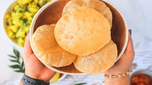 Oil Free Crispy Pooris: ఎయిర్ ప్రైయర్ లేకుండా కూడా నూనె పీల్చని పూరీలు ఎలా చేయాలో తెలుసా..