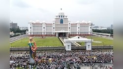 Khairatabad Ganesh: సెక్రెటేరియట్‌ ముందు ఖైరతాబాద్‌ బడా గణేశ్‌ ఫొటోలు వైరల్‌