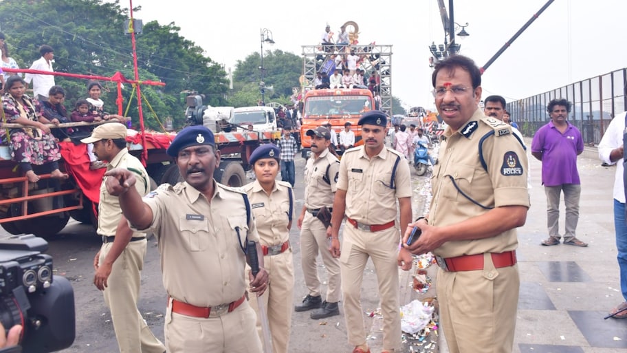 Ganesh Nimajjanam: గణేశ్‌ నిమజ్జనంపై పోలీస్‌ కమిషనర్ సజ్జనార్‌ కీలక ప్రకటన