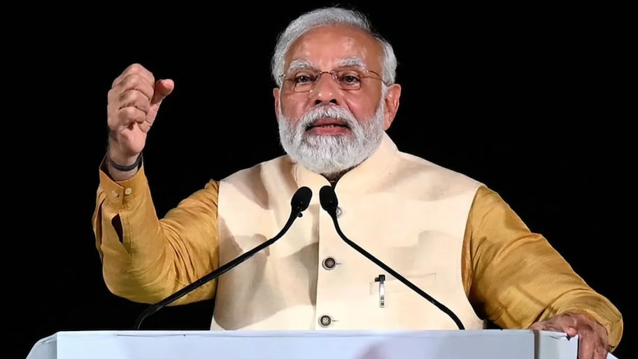 సీఎంగా..పీఎంగా 25 యేళ్ల రాజకీయ ప్రస్థానంలో మోడీ చూపించిన మార్క్ ఇదే..