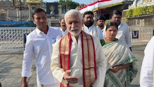 Tirumala: తిరుమల శ్రీవారి సేవలో మాజీ ఎంపీ విజయసాయి రెడ్డి