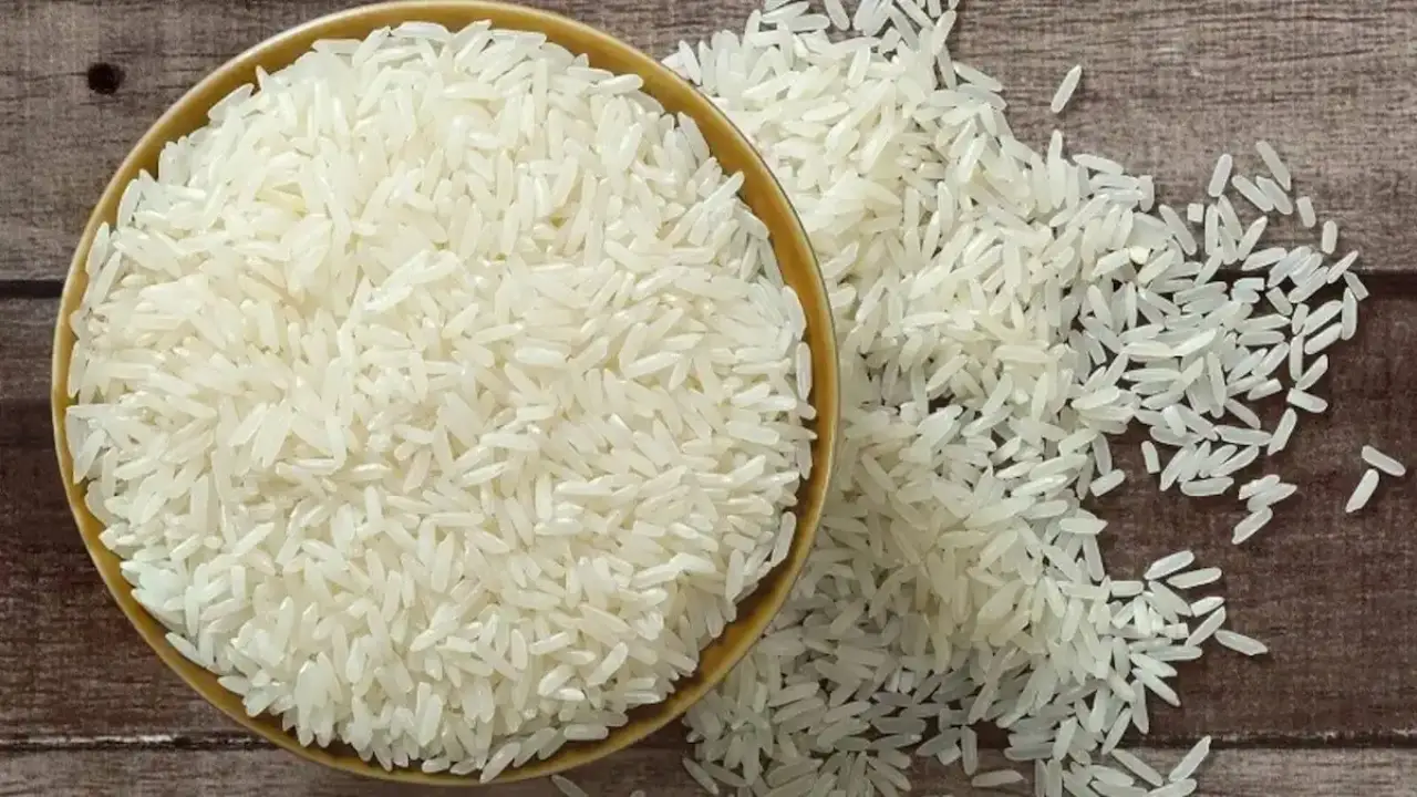 AP Rythu Bazar Rice Price: ఏపీలో పేదలకు భారీ ఉపశమనం..రైతు బజార్లో రూ.49, రూ.50లకే సన్నబియ్యం పంపిణీ!