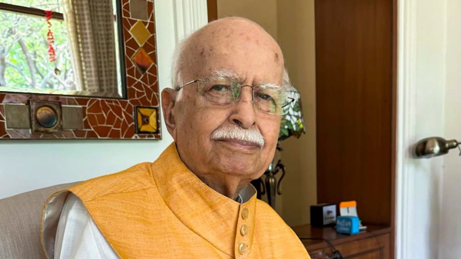 BJP అగ్ర నేత LK అద్వానీకి తీవ్ర అస్వస్థత..
