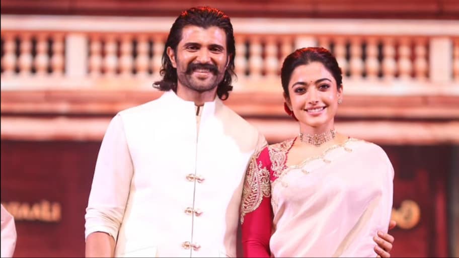 పెళ్లి తర్వాత ‘రణబాలి’ సక్సెస్‌ను ఎంజాయ్ చేస్తోన్న విజయ్, రష్మిక జంట..