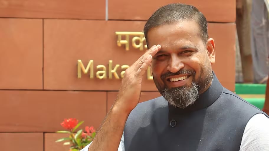 Yusuf Pathan: ఇదేనయ్యా రాజకీయం అంటే.. పార్టీ మారగానే యూసుఫ్‌ పఠాన్‌కు బీజేపీ బంపర్ రిటర్న్ గిఫ్ట్..!