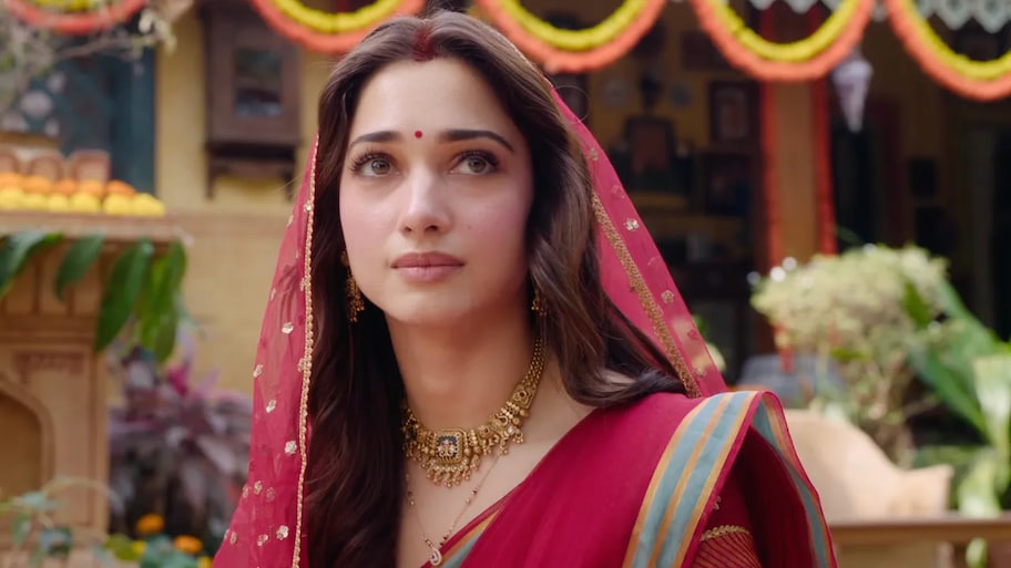 Tamannaah Bhatia: OTTలోకి తమన్నా బ్లాక్ బస్టర్ మిస్టరీ థ్రిల్లర్... కానీ ఓ ట్విస్ట్!
