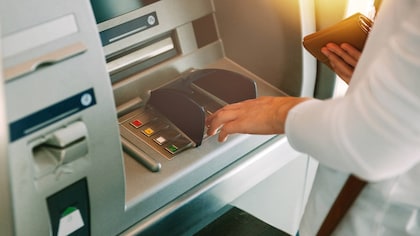 ATM Security Tips: ఏటీఎం వినియోగదారులకు అలర్ట్.. ఈ 5 తప్పులు చేస్తే మీ బ్యాంకు ఖాతా ఖాళీ అవుతుంది!