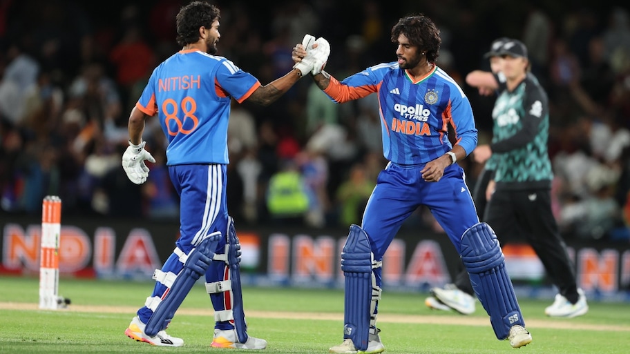 IND vs NZ 2nd T20 Highlights: "అరేయ్ కాల్ ఇవ్వలే నువ్వు.. నేను వచ్చేస్తా ఆరామ్‌ సేయ్.." తిలక్ వర్మ, నితీష్ కుమార్ రెడ్డి తెలుగు మాటలు..!