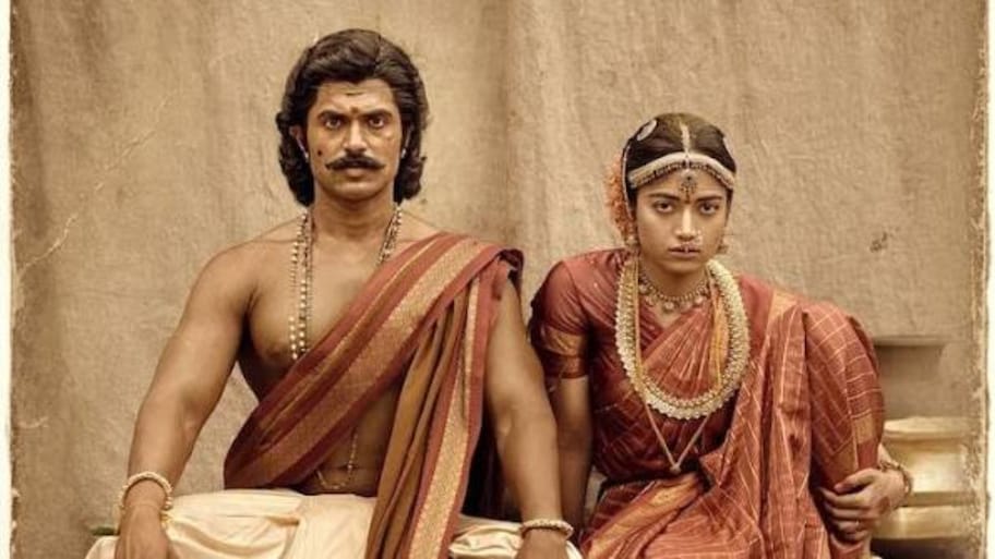 ట్రోల్స్ చేస్తున్న వారిపై సైబర్ క్రైమ్ లో ఫిర్యాదు చేసిన విజయ్,రష్మిక దంపతులు..