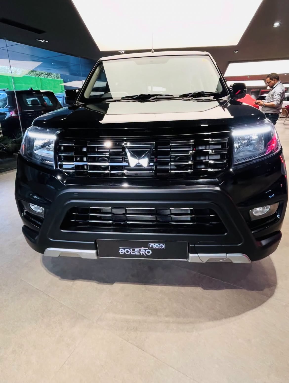 Mahindra Bolero Neo Plus